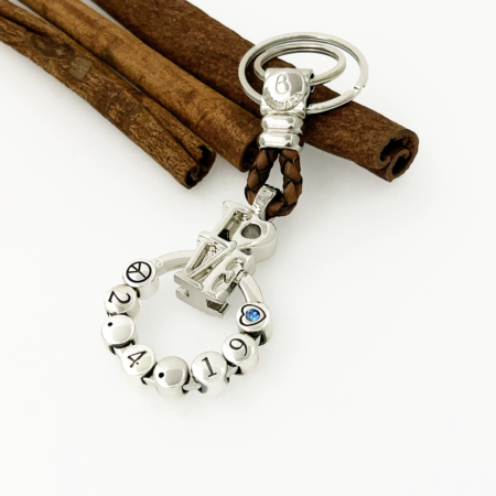 customizable-3d-real-leather-love-key-holder